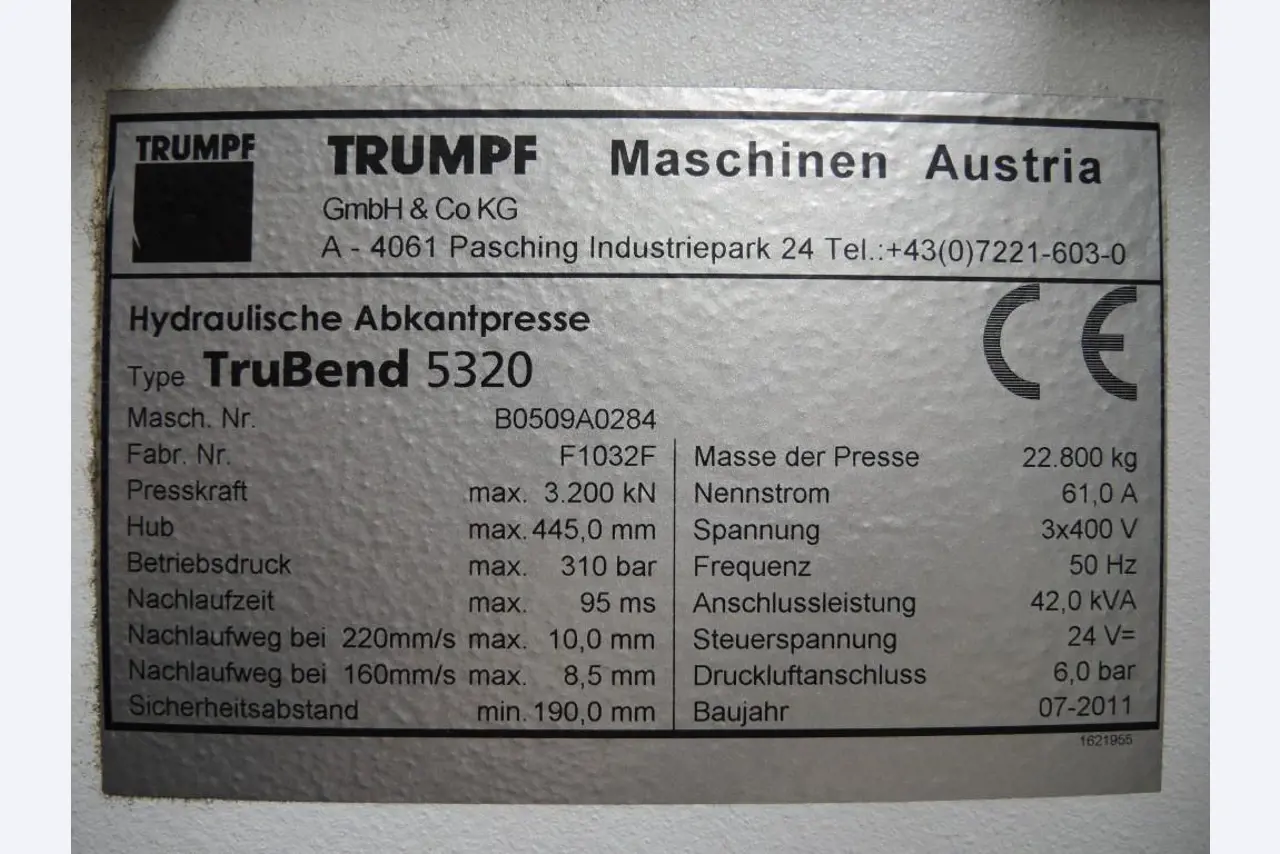 Chapas metálicas e máquinas para trabalhar metais<br><font size="2">Colaboração com Hilco Industrial Acquisitions bv</font><br><img src="/images/hil.png"><br>-6