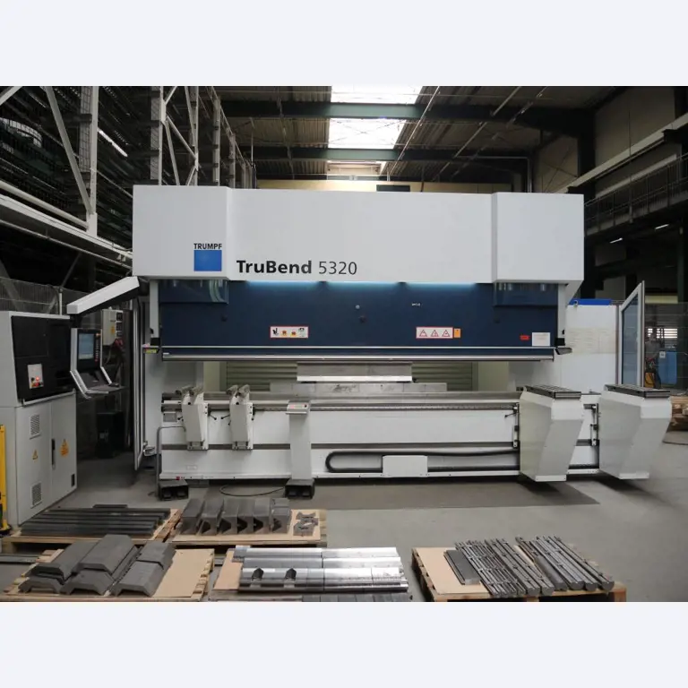 Chapas metálicas e máquinas para trabalhar metais<br><font size="2">Colaboração com Hilco Industrial Acquisitions bv</font><br><img src="/images/hil.png"><br>-8