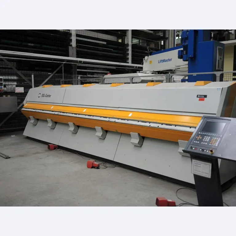 Chapas metálicas e máquinas para trabalhar metais<br><font size="2">Colaboração com Hilco Industrial Acquisitions bv</font><br><img src="/images/hil.png"><br>-3