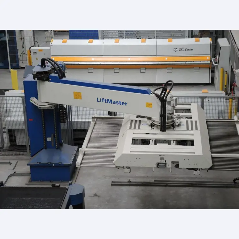 Chapas metálicas e máquinas para trabalhar metais<br><font size="2">Colaboração com Hilco Industrial Acquisitions bv</font><br><img src="/images/hil.png"><br>-11