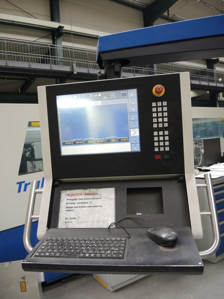 Chapas metálicas e máquinas para trabalhar metais<br><font size="2">Colaboração com Hilco Industrial Acquisitions bv</font><br><img src="/images/hil.png"><br>-2