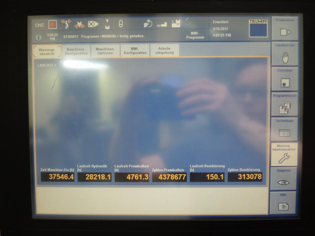 Chapas metálicas e máquinas para trabalhar metais<br><font size="2">Colaboração com Hilco Industrial Acquisitions bv</font><br><img src="/images/hil.png"><br>-3