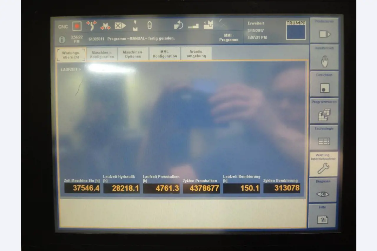 Chapas metálicas e máquinas para trabalhar metais<br><font size="2">Colaboração com Hilco Industrial Acquisitions bv</font><br><img src="/images/hil.png"><br>-3