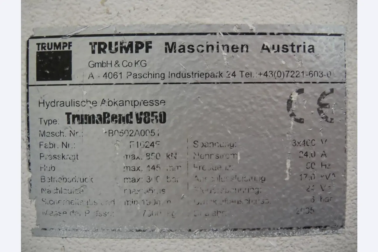 Chapas metálicas e máquinas para trabalhar metais<br><font size="2">Colaboração com Hilco Industrial Acquisitions bv</font><br><img src="/images/hil.png"><br>-4