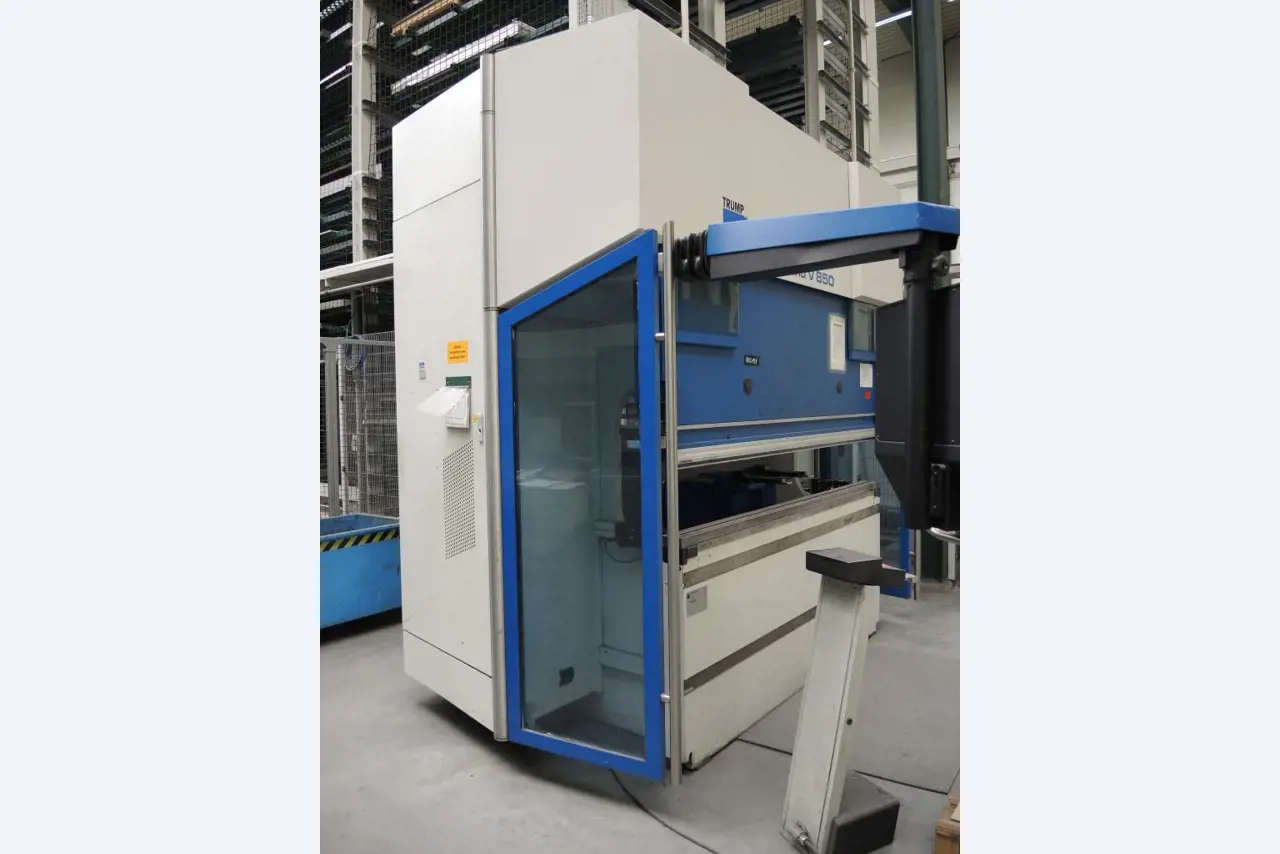 Chapas metálicas e máquinas para trabalhar metais<br><font size="2">Colaboração com Hilco Industrial Acquisitions bv</font><br><img src="/images/hil.png"><br>-7