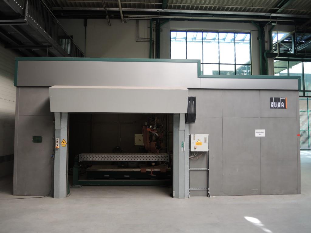 Chapas metálicas e máquinas para trabalhar metais<br><font size="2">Colaboração com Hilco Industrial Acquisitions bv</font><br><img src="/images/hil.png"><br>-12