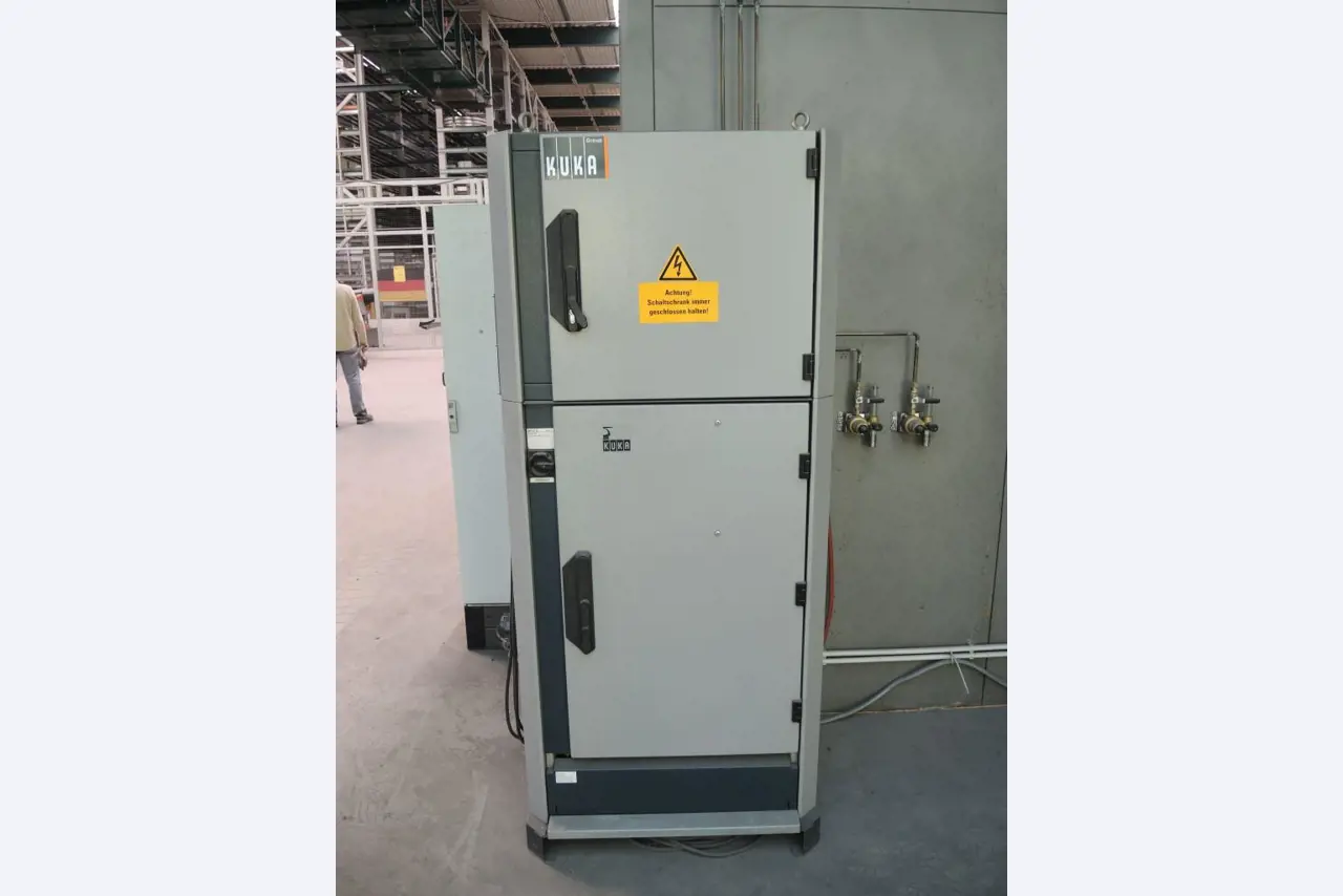 Chapas metálicas e máquinas para trabalhar metais<br><font size="2">Colaboração com Hilco Industrial Acquisitions bv</font><br><img src="/images/hil.png"><br>-13