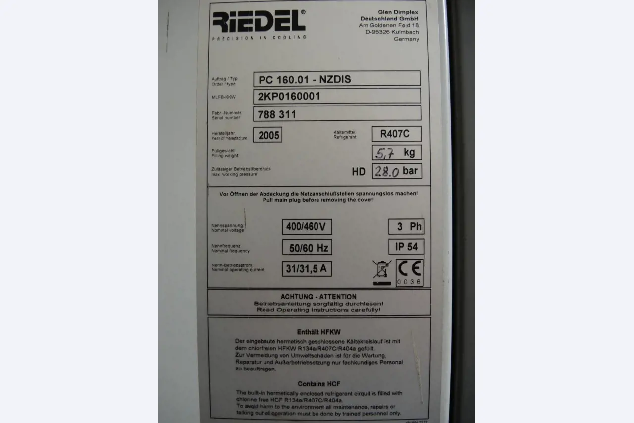 Chapas metálicas e máquinas para trabalhar metais<br><font size="2">Colaboração com Hilco Industrial Acquisitions bv</font><br><img src="/images/hil.png"><br>-20