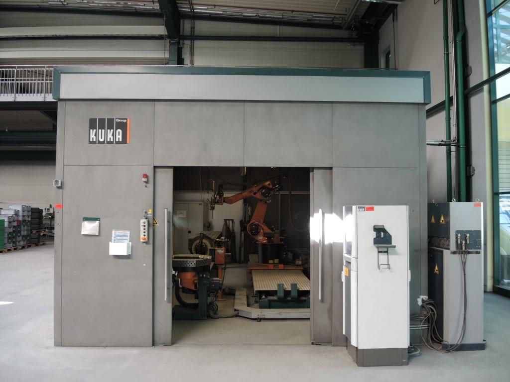 Chapas metálicas e máquinas para trabalhar metais<br><font size="2">Colaboração com Hilco Industrial Acquisitions bv</font><br><img src="/images/hil.png"><br>-21