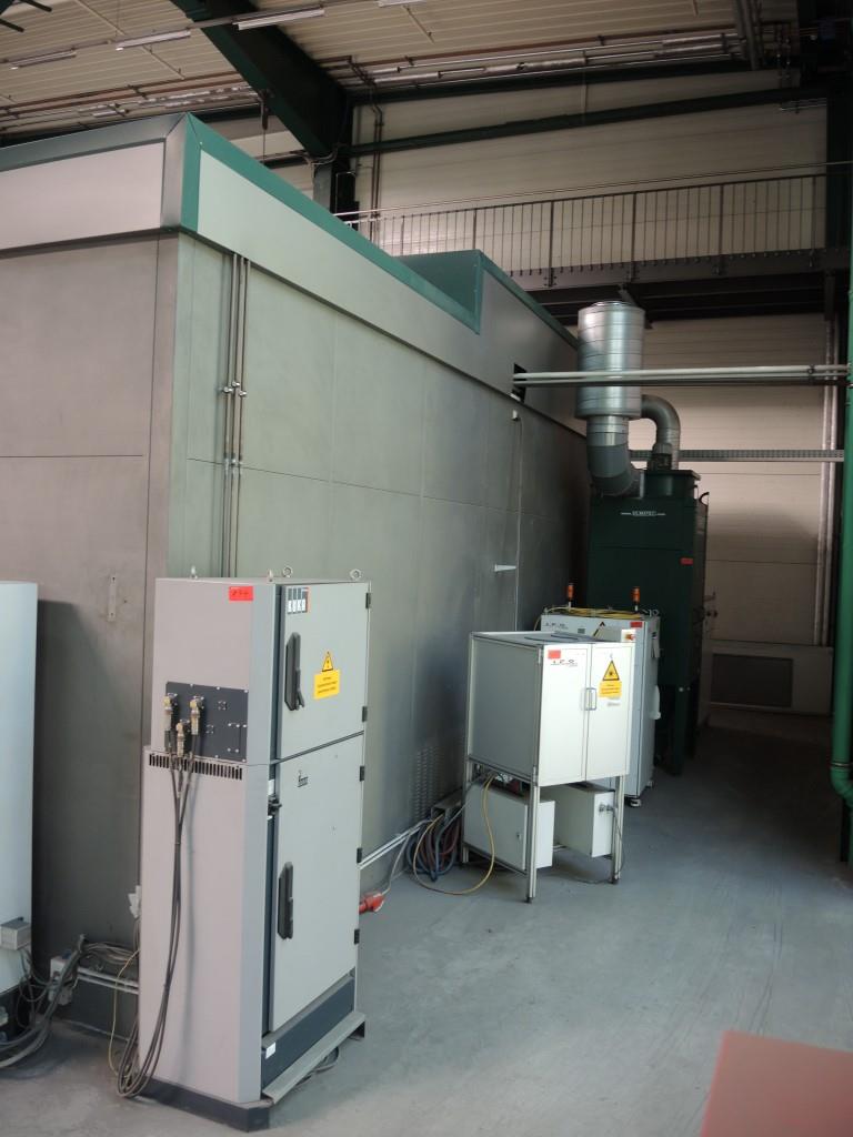 Chapas metálicas e máquinas para trabalhar metais<br><font size="2">Colaboração com Hilco Industrial Acquisitions bv</font><br><img src="/images/hil.png"><br>-22