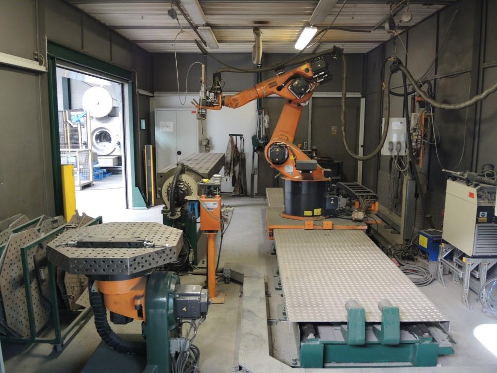 Chapas metálicas e máquinas para trabalhar metais<br><font size="2">Colaboração com Hilco Industrial Acquisitions bv</font><br><img src="/images/hil.png"><br>-23