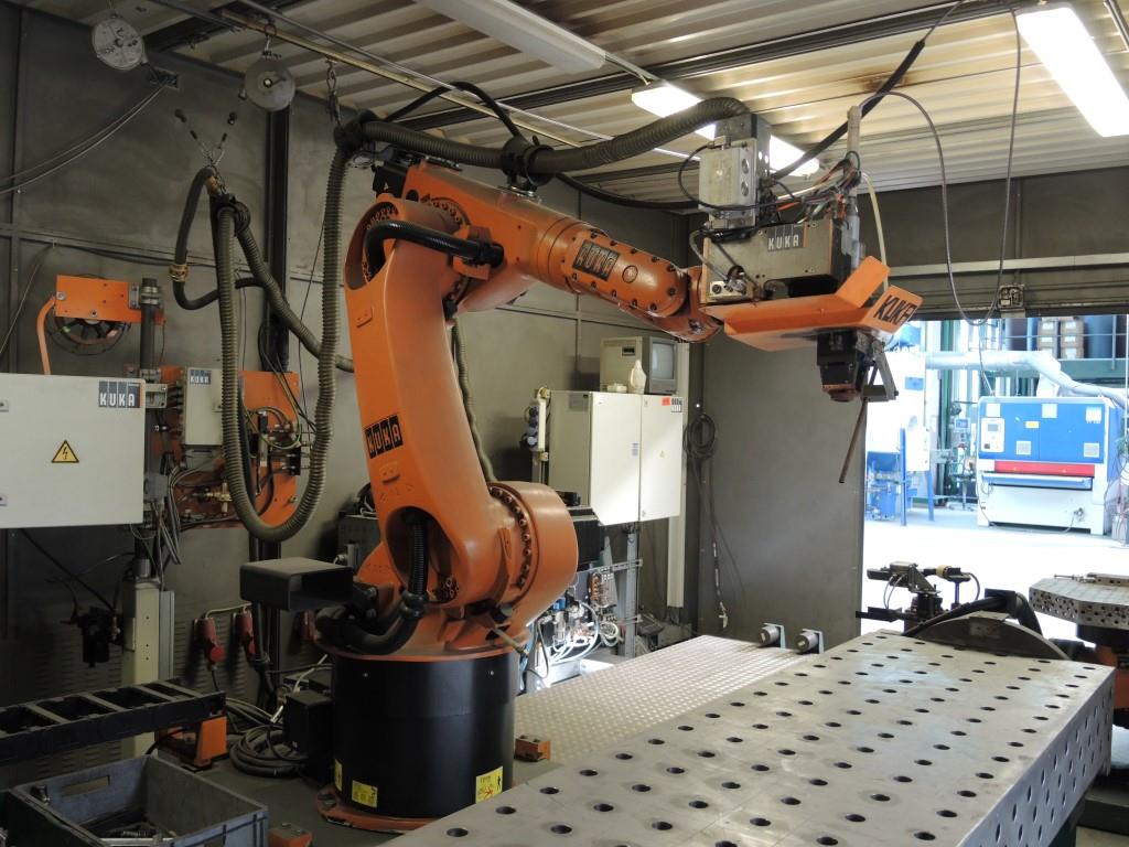 Chapas metálicas e máquinas para trabalhar metais<br><font size="2">Colaboração com Hilco Industrial Acquisitions bv</font><br><img src="/images/hil.png"><br>-25