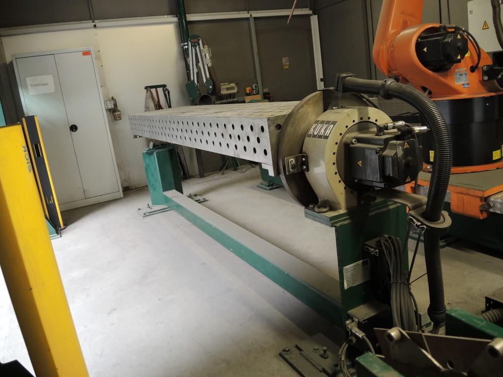 Chapas metálicas e máquinas para trabalhar metais<br><font size="2">Colaboração com Hilco Industrial Acquisitions bv</font><br><img src="/images/hil.png"><br>-2