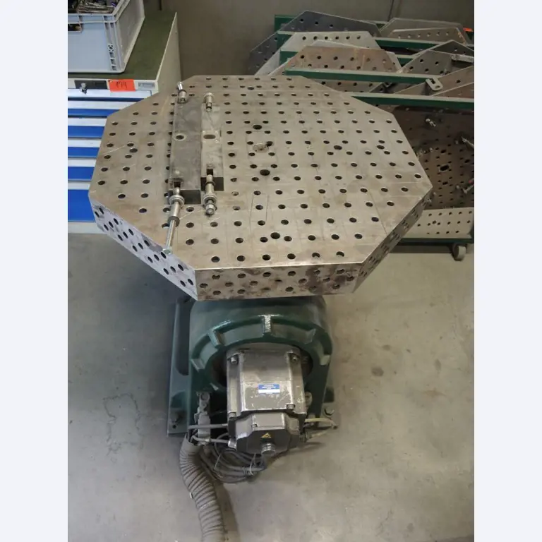 Chapas metálicas e máquinas para trabalhar metais<br><font size="2">Colaboração com Hilco Industrial Acquisitions bv</font><br><img src="/images/hil.png"><br>-6