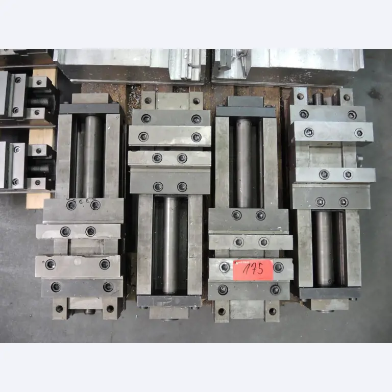 Chapas metálicas e máquinas para trabalhar metais<br><font size="2">Colaboração com Hilco Industrial Acquisitions bv</font><br><img src="/images/hil.png"><br>-2