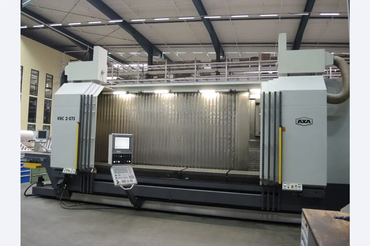 Chapas metálicas e máquinas para trabalhar metais<br><font size="2">Colaboração com Hilco Industrial Acquisitions bv</font><br><img src="/images/hil.png"><br>-1