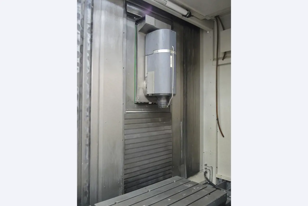 Chapas metálicas e máquinas para trabalhar metais<br><font size="2">Colaboração com Hilco Industrial Acquisitions bv</font><br><img src="/images/hil.png"><br>-4