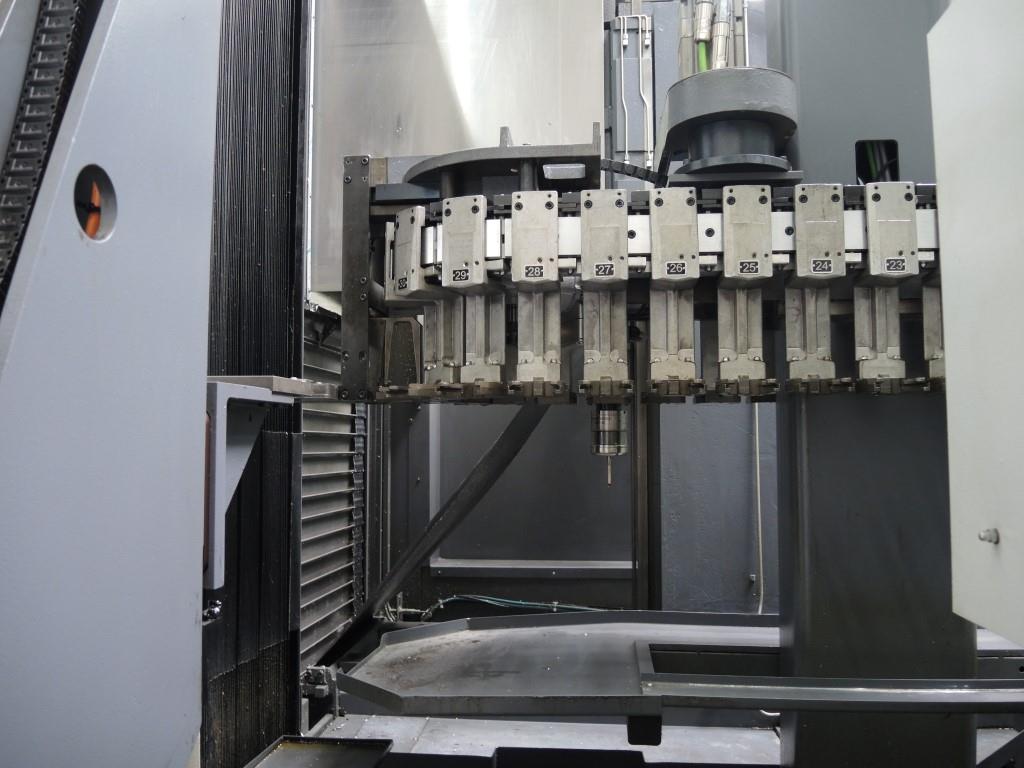 Chapas metálicas e máquinas para trabalhar metais<br><font size="2">Colaboração com Hilco Industrial Acquisitions bv</font><br><img src="/images/hil.png"><br>-6