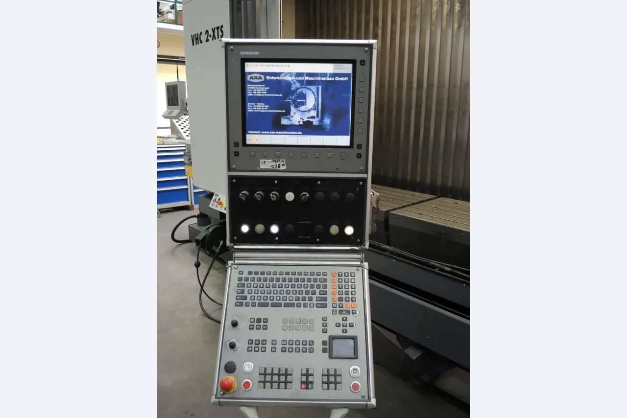 Chapas metálicas e máquinas para trabalhar metais<br><font size="2">Colaboração com Hilco Industrial Acquisitions bv</font><br><img src="/images/hil.png"><br>-7