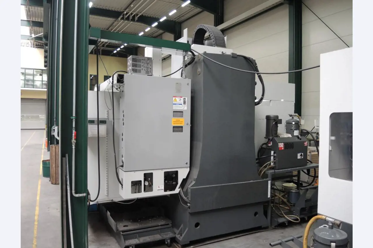 Chapas metálicas e máquinas para trabalhar metais<br><font size="2">Colaboração com Hilco Industrial Acquisitions bv</font><br><img src="/images/hil.png"><br>-4