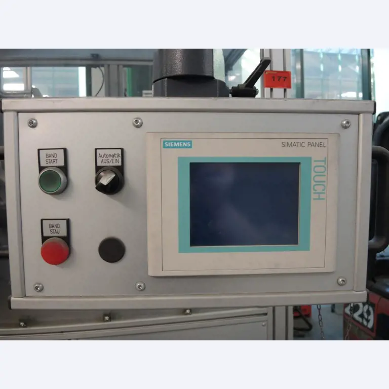 Chapas metálicas e máquinas para trabalhar metais<br><font size="2">Colaboração com Hilco Industrial Acquisitions bv</font><br><img src="/images/hil.png"><br>-6