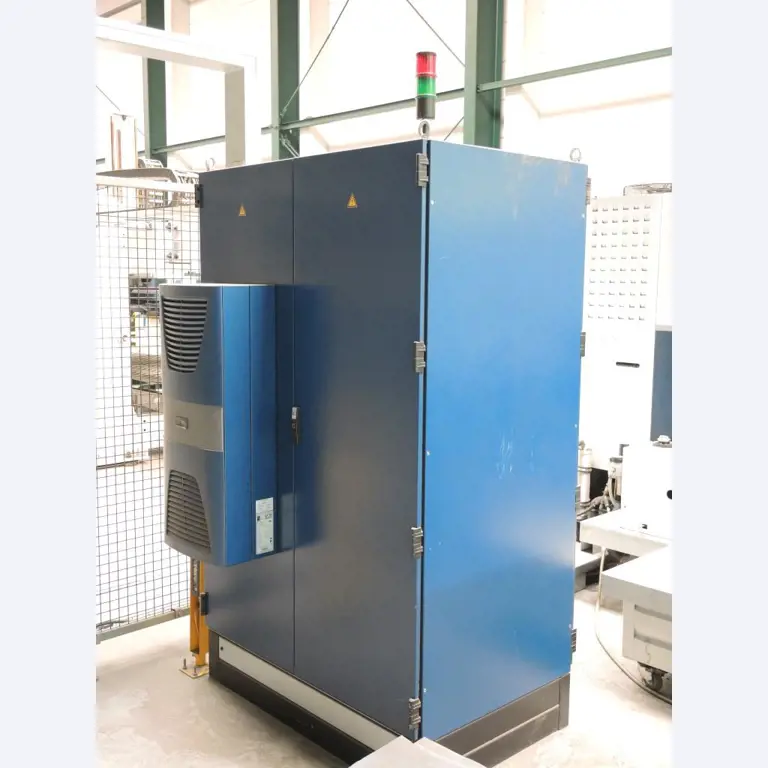 Chapas metálicas e máquinas para trabalhar metais<br><font size="2">Colaboração com Hilco Industrial Acquisitions bv</font><br><img src="/images/hil.png"><br>-6