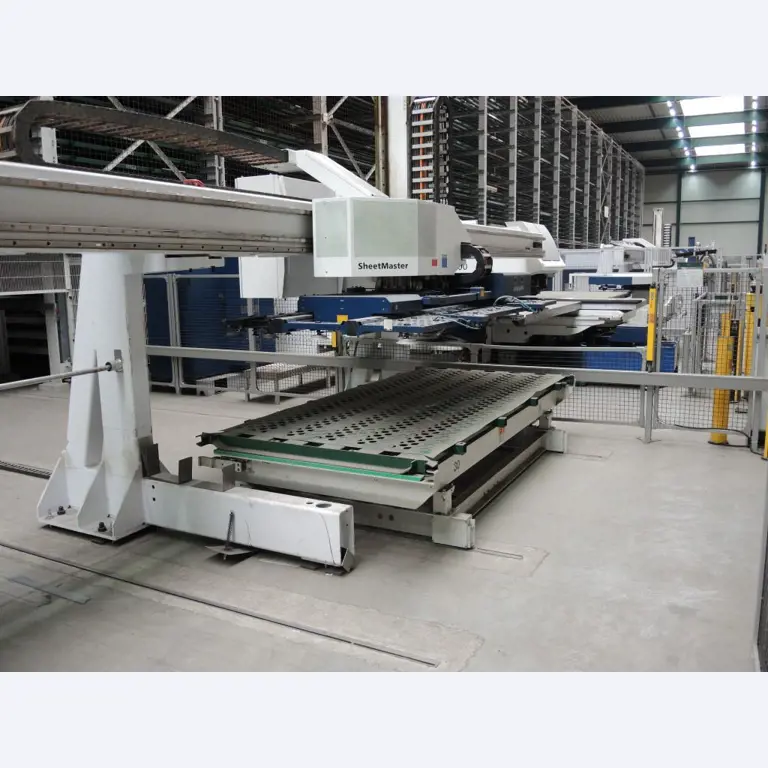 Chapas metálicas e máquinas para trabalhar metais<br><font size="2">Colaboração com Hilco Industrial Acquisitions bv</font><br><img src="/images/hil.png"><br>-10