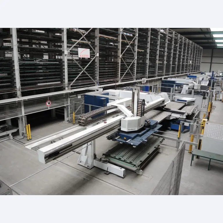 Chapas metálicas e máquinas para trabalhar metais<br><font size="2">Colaboração com Hilco Industrial Acquisitions bv</font><br><img src="/images/hil.png"><br>-14