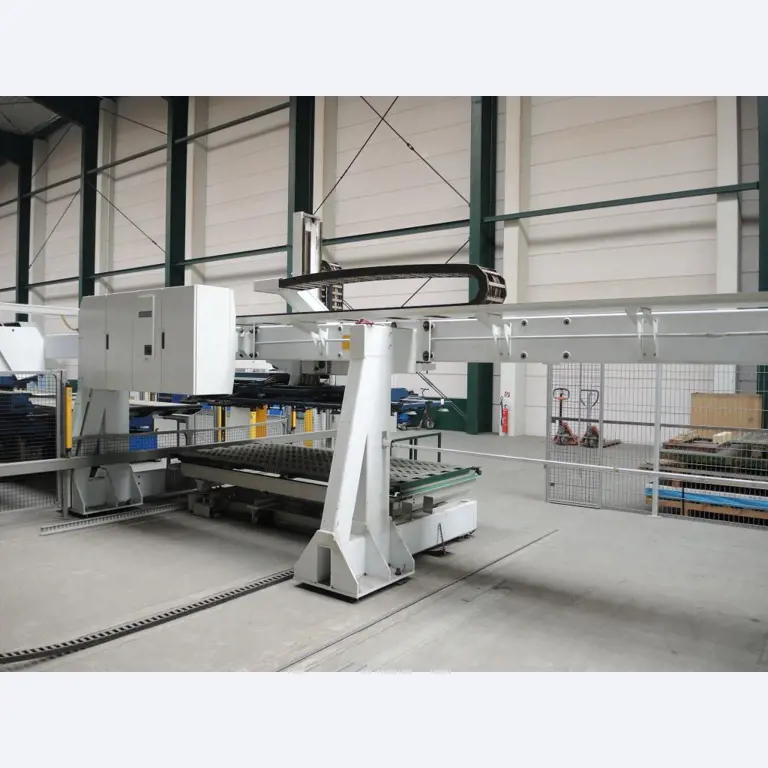 Chapas metálicas e máquinas para trabalhar metais<br><font size="2">Colaboração com Hilco Industrial Acquisitions bv</font><br><img src="/images/hil.png"><br>-2