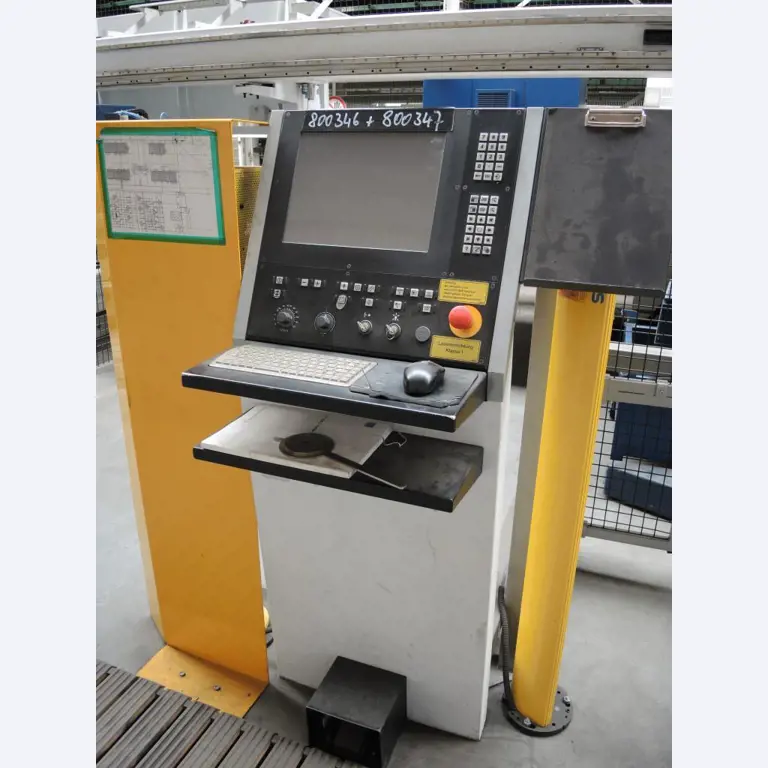 Chapas metálicas e máquinas para trabalhar metais<br><font size="2">Colaboração com Hilco Industrial Acquisitions bv</font><br><img src="/images/hil.png"><br>-3