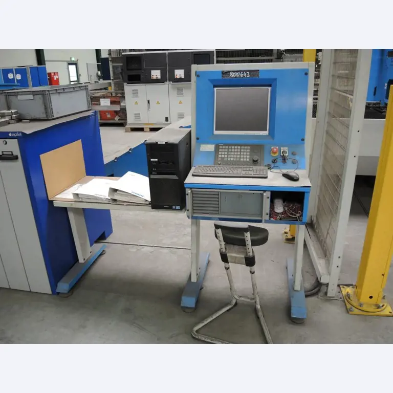 Chapas metálicas e máquinas para trabalhar metais<br><font size="2">Colaboração com Hilco Industrial Acquisitions bv</font><br><img src="/images/hil.png"><br>-10