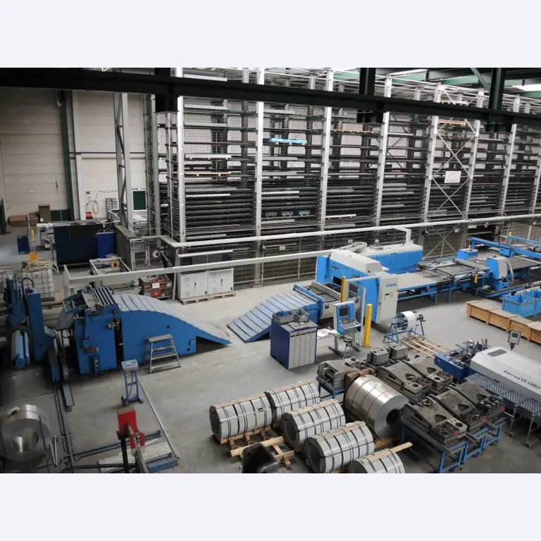 Chapas metálicas e máquinas para trabalhar metais<br><font size="2">Colaboração com Hilco Industrial Acquisitions bv</font><br><img src="/images/hil.png"><br>-16