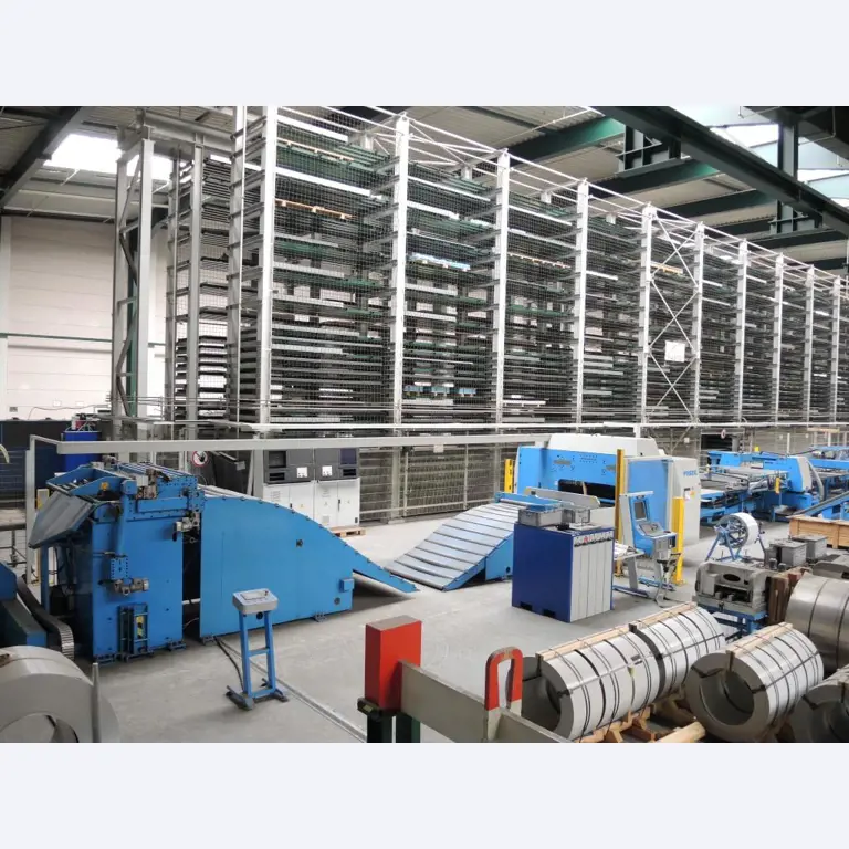 Chapas metálicas e máquinas para trabalhar metais<br><font size="2">Colaboração com Hilco Industrial Acquisitions bv</font><br><img src="/images/hil.png"><br>-18