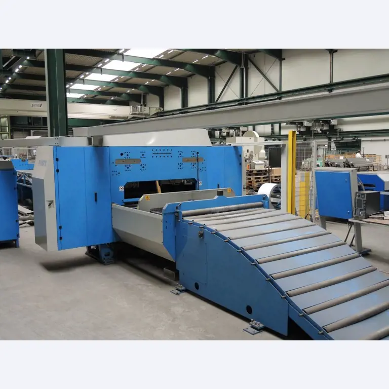 Chapas metálicas e máquinas para trabalhar metais<br><font size="2">Colaboração com Hilco Industrial Acquisitions bv</font><br><img src="/images/hil.png"><br>-8