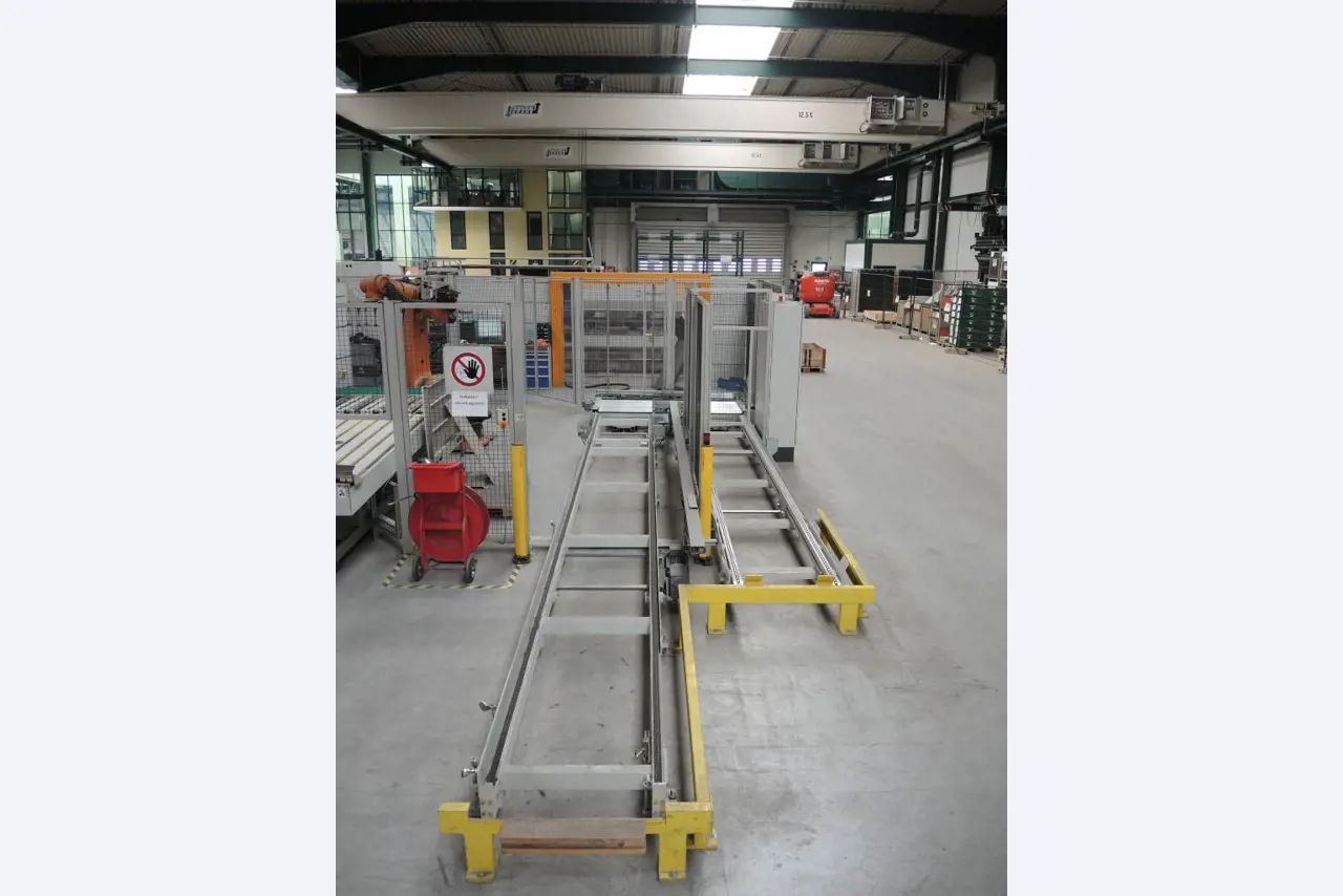 Chapas metálicas e máquinas para trabalhar metais<br><font size="2">Colaboração com Hilco Industrial Acquisitions bv</font><br><img src="/images/hil.png"><br>-6