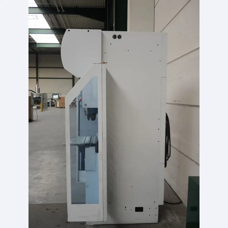 Chapas metálicas e máquinas para trabalhar metais<br><font size="2">Colaboração com Hilco Industrial Acquisitions bv</font><br><img src="/images/hil.png"><br>-3