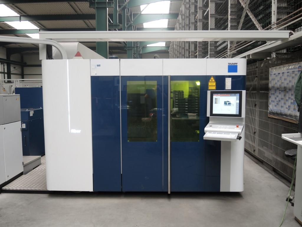 Chapas metálicas e máquinas para trabalhar metais<br><font size="2">Colaboração com Hilco Industrial Acquisitions bv</font><br><img src="/images/hil.png"><br>-1