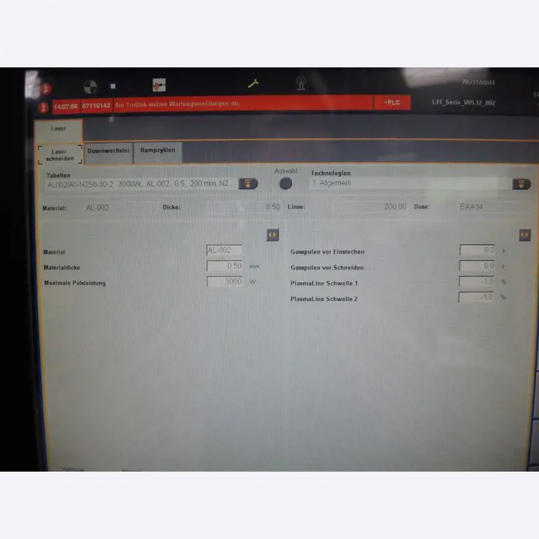 Chapas metálicas e máquinas para trabalhar metais<br><font size="2">Colaboração com Hilco Industrial Acquisitions bv</font><br><img src="/images/hil.png"><br>-2