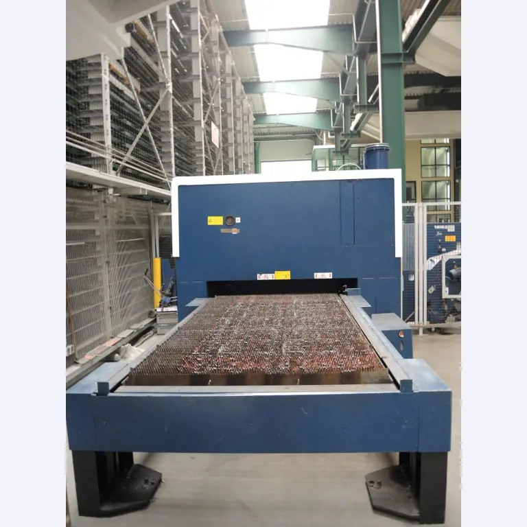 Chapas metálicas e máquinas para trabalhar metais<br><font size="2">Colaboração com Hilco Industrial Acquisitions bv</font><br><img src="/images/hil.png"><br>-4