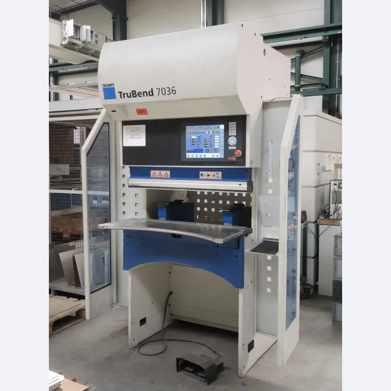 Chapas metálicas e máquinas para trabalhar metais<br><font size="2">Colaboração com Hilco Industrial Acquisitions bv</font><br><img src="/images/hil.png"><br>-1