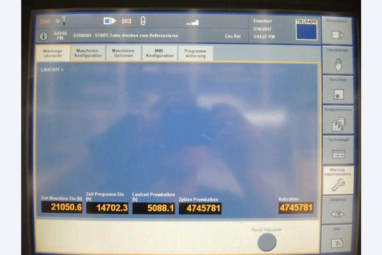 Chapas metálicas e máquinas para trabalhar metais<br><font size="2">Colaboração com Hilco Industrial Acquisitions bv</font><br><img src="/images/hil.png"><br>-7