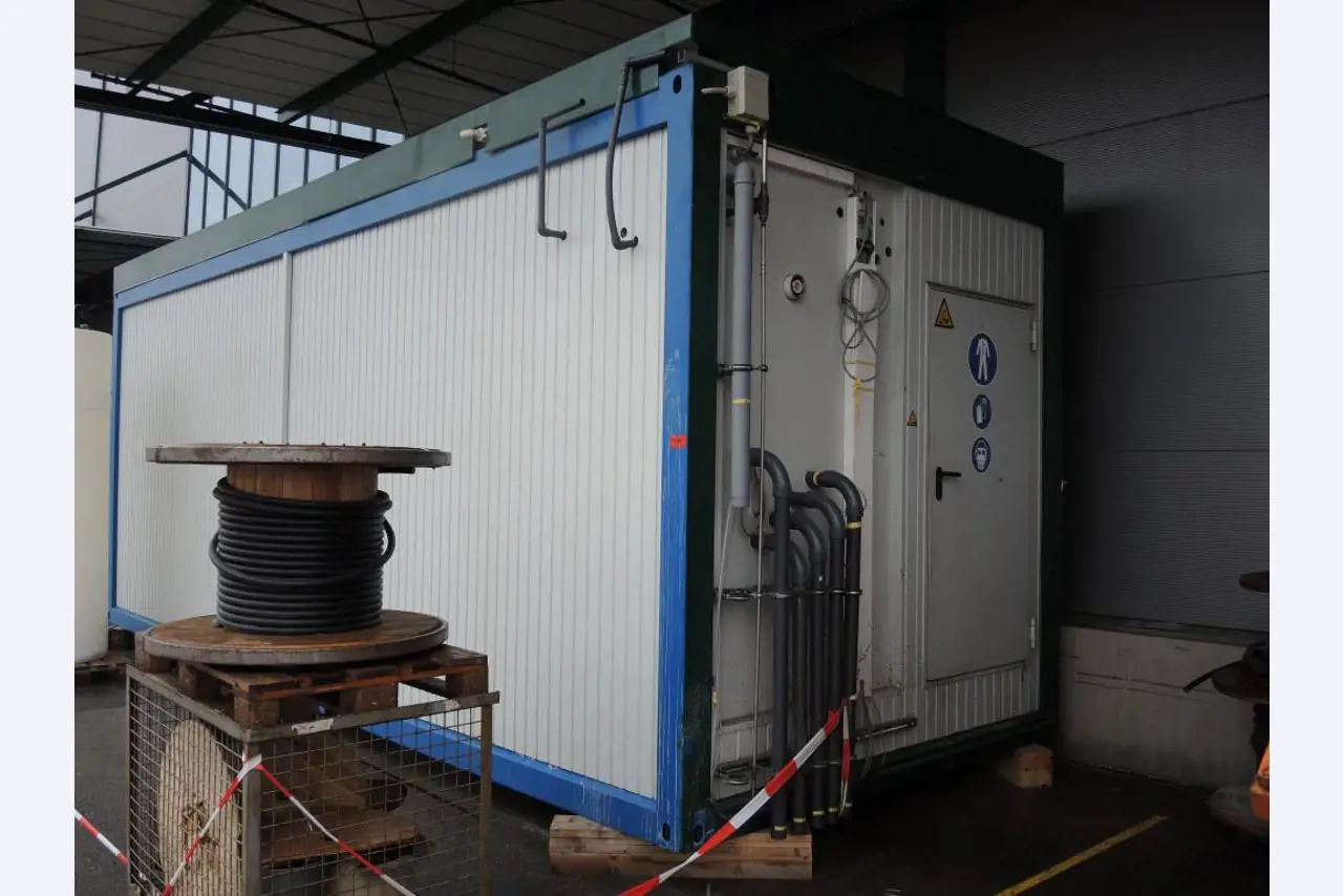 Chapas metálicas e máquinas para trabalhar metais<br><font size="2">Colaboração com Hilco Industrial Acquisitions bv</font><br><img src="/images/hil.png"><br>-11