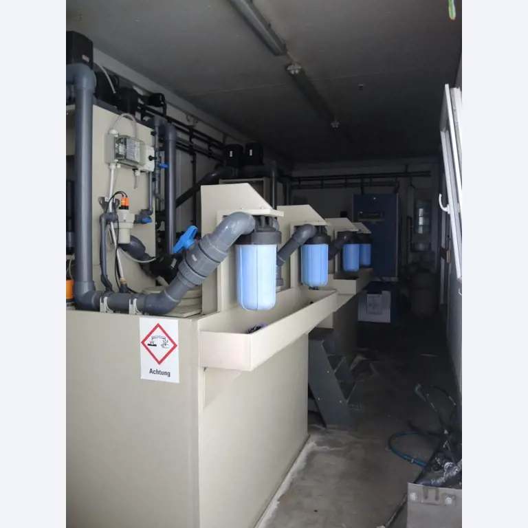 Chapas metálicas e máquinas para trabalhar metais<br><font size="2">Colaboração com Hilco Industrial Acquisitions bv</font><br><img src="/images/hil.png"><br>-3