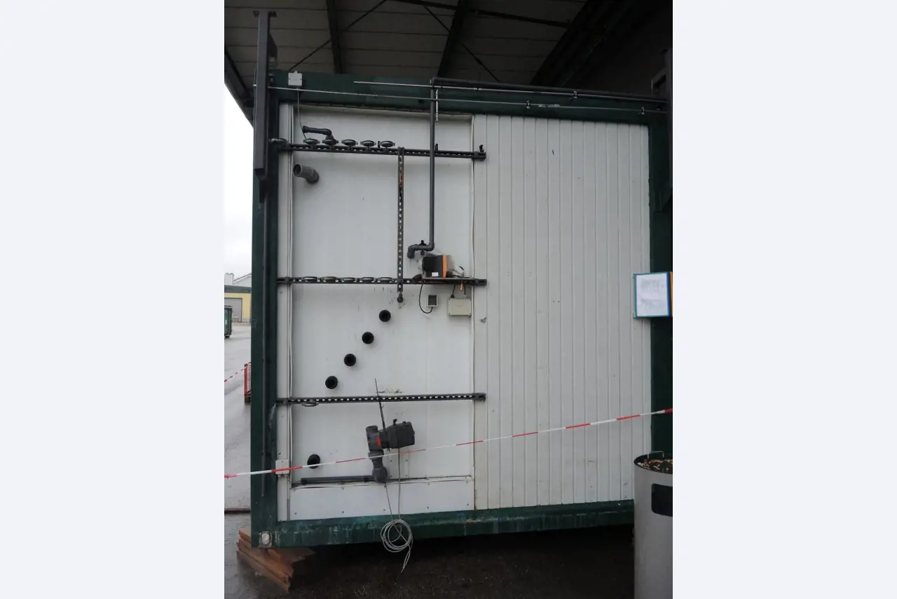 Chapas metálicas e máquinas para trabalhar metais<br><font size="2">Colaboração com Hilco Industrial Acquisitions bv</font><br><img src="/images/hil.png"><br>-7