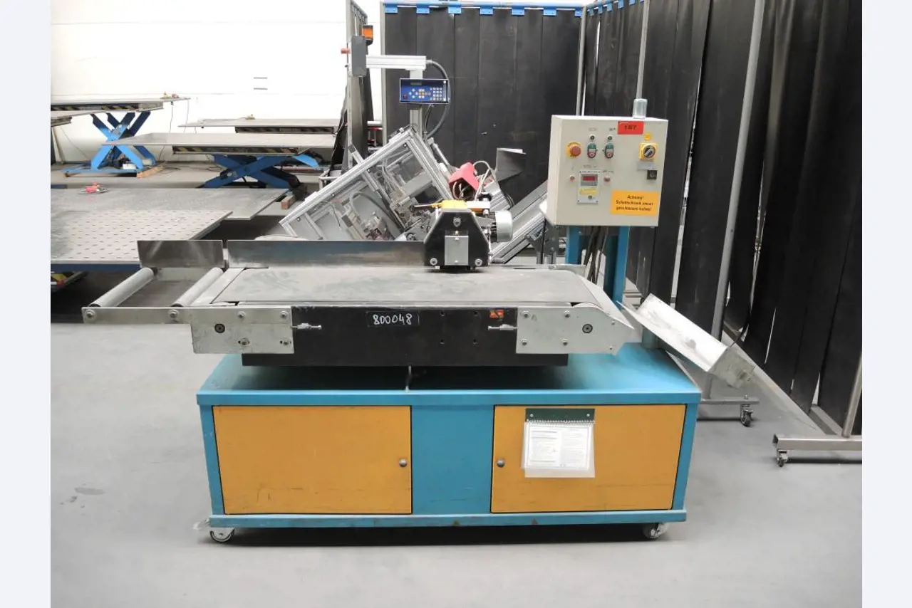 Chapas metálicas e máquinas para trabalhar metais<br><font size="2">Colaboração com Hilco Industrial Acquisitions bv</font><br><img src="/images/hil.png"><br>-3