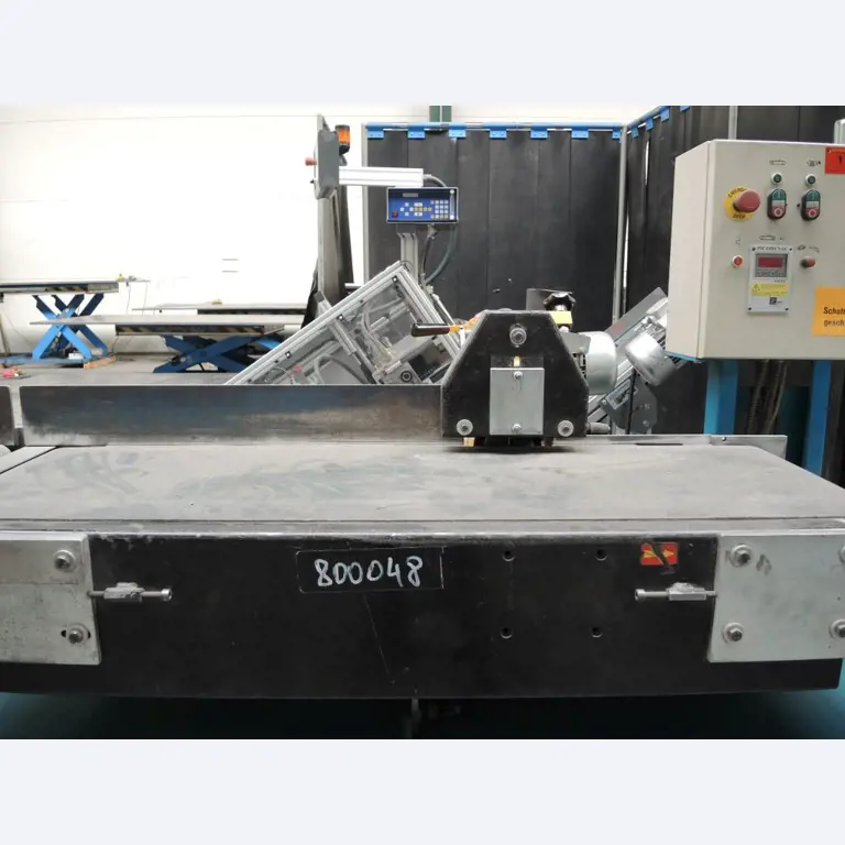 Chapas metálicas e máquinas para trabalhar metais<br><font size="2">Colaboração com Hilco Industrial Acquisitions bv</font><br><img src="/images/hil.png"><br>-6