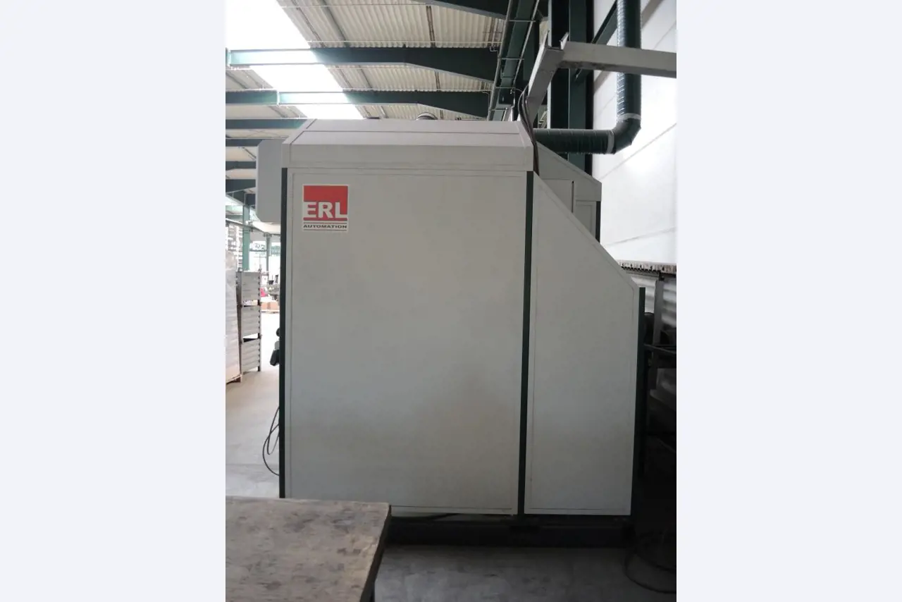 Chapas metálicas e máquinas para trabalhar metais<br><font size="2">Colaboração com Hilco Industrial Acquisitions bv</font><br><img src="/images/hil.png"><br>-5