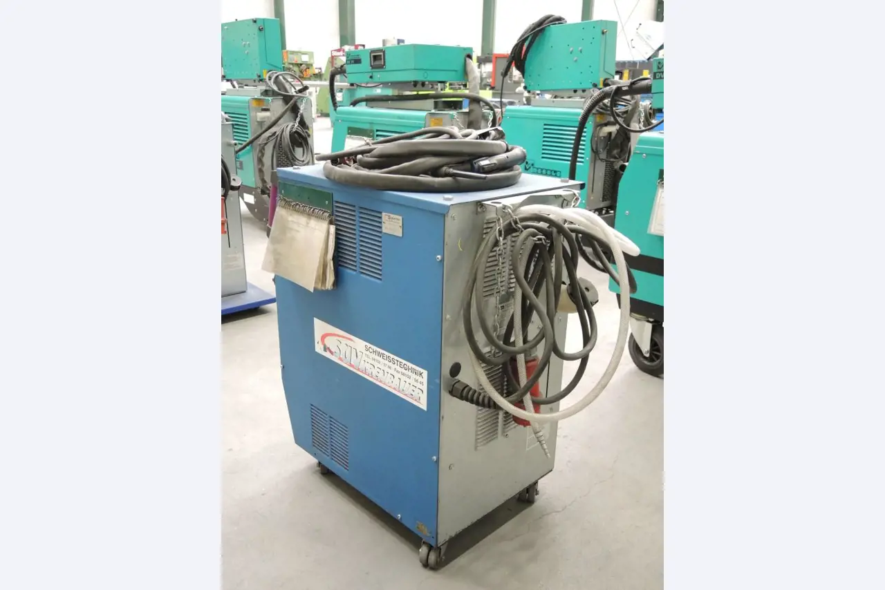 Chapas metálicas e máquinas para trabalhar metais<br><font size="2">Colaboração com Hilco Industrial Acquisitions bv</font><br><img src="/images/hil.png"><br>-4