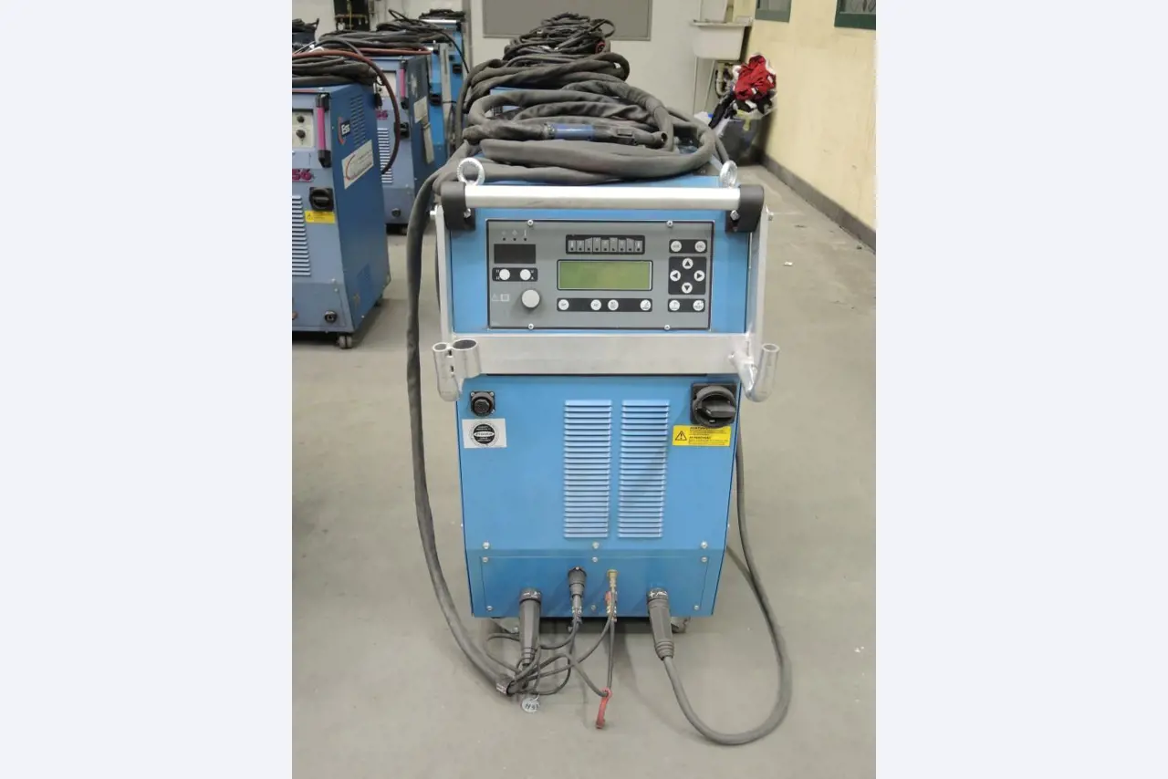 stroje na zpracování plechu a kovoobrábecí<br><font size="2">Ve spolupráci s firmo u Hilco Industrial Acquisitions bv</font><img src="/images/hilco-logo.png">
-2