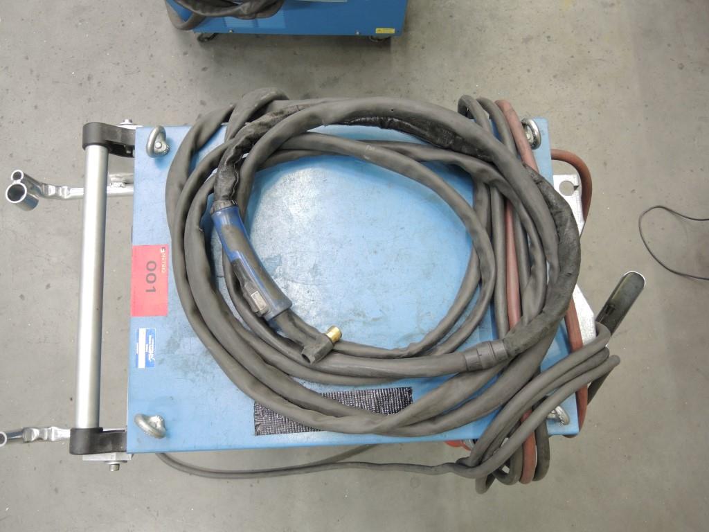 Chapas metálicas e máquinas para trabalhar metais<br><font size="2">Colaboração com Hilco Industrial Acquisitions bv</font><br><img src="/images/hil.png"><br>-5